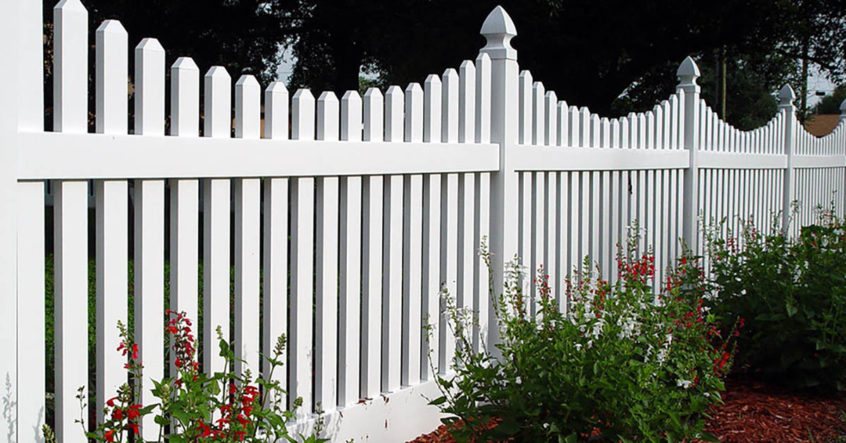 Why Vinyl Fencing From a Big Box Store Isn't Ideal (and What to Do Instead)